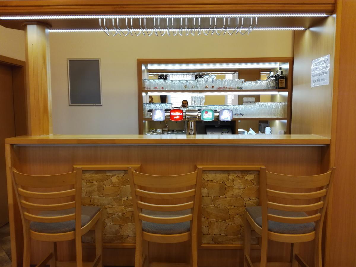 Hotel Berounka Liblín Buitenkant foto